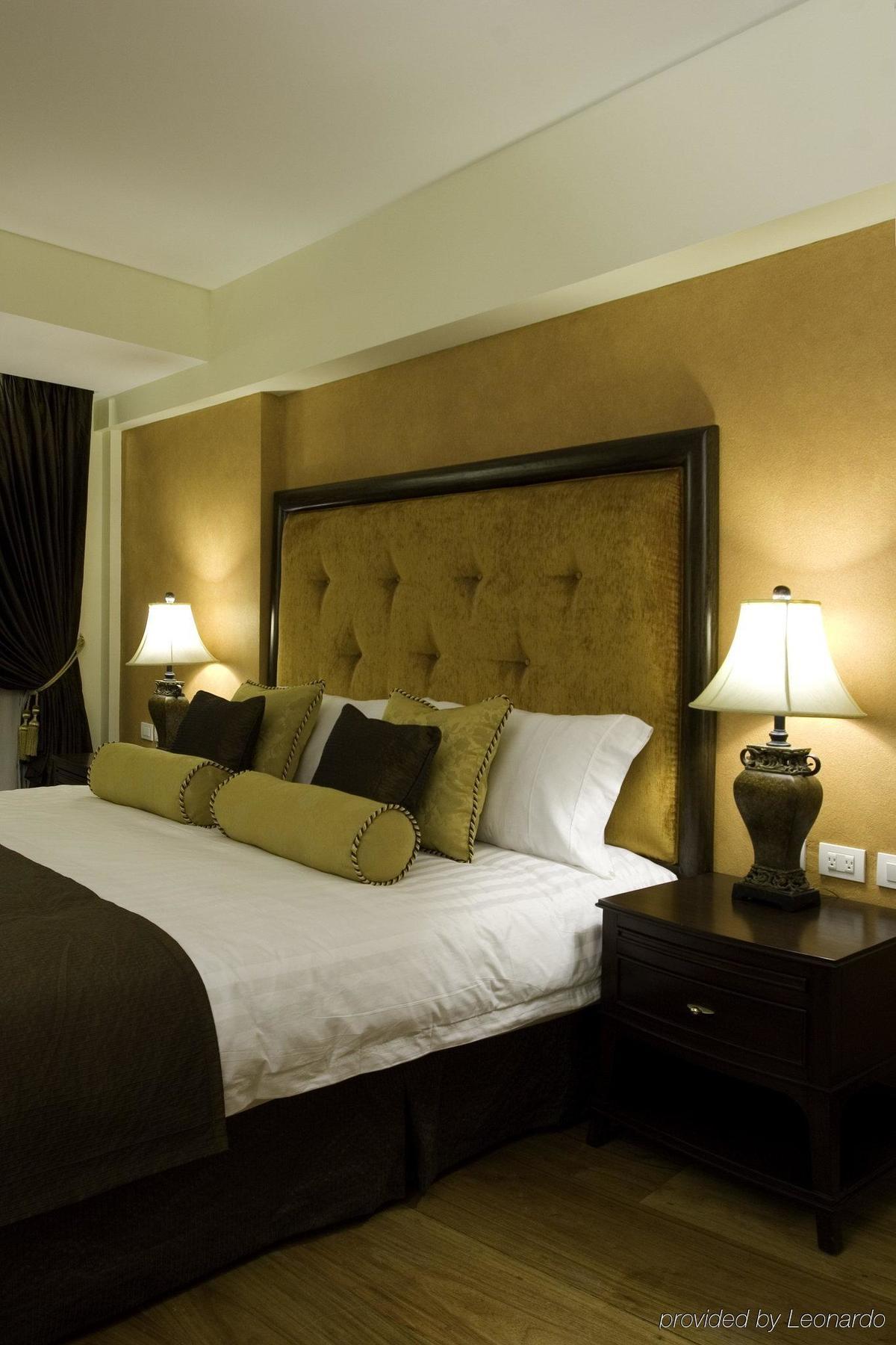 Hotel Celeste Makati Makati City Bagian luar foto