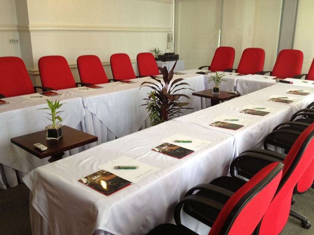 Hotel Celeste Makati Makati City Bagian luar foto
