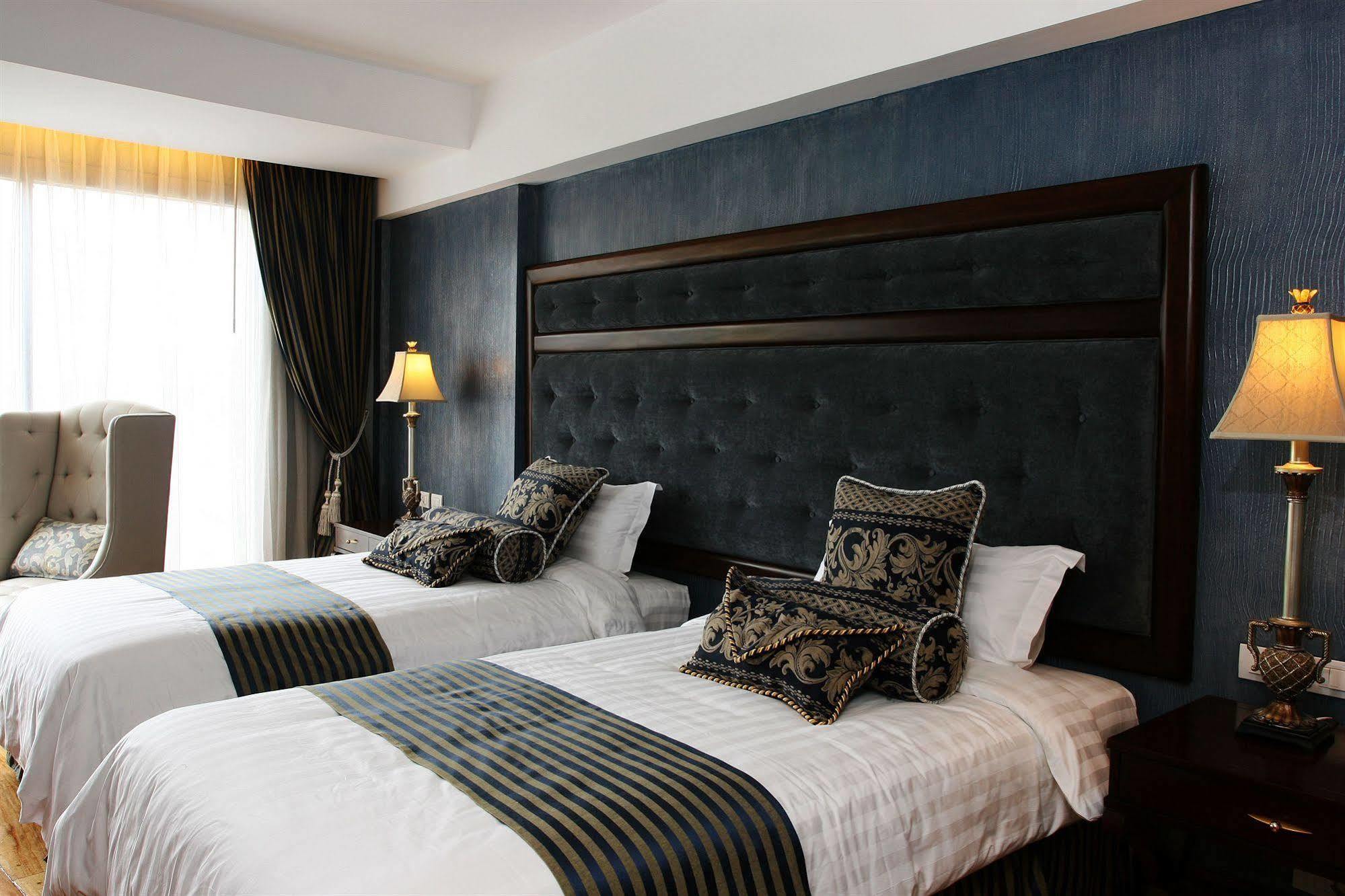 Hotel Celeste Makati Makati City Bagian luar foto