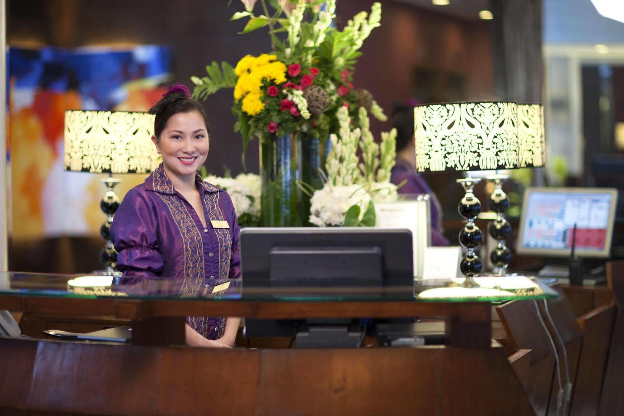 Hotel Celeste Makati Makati City Bagian luar foto